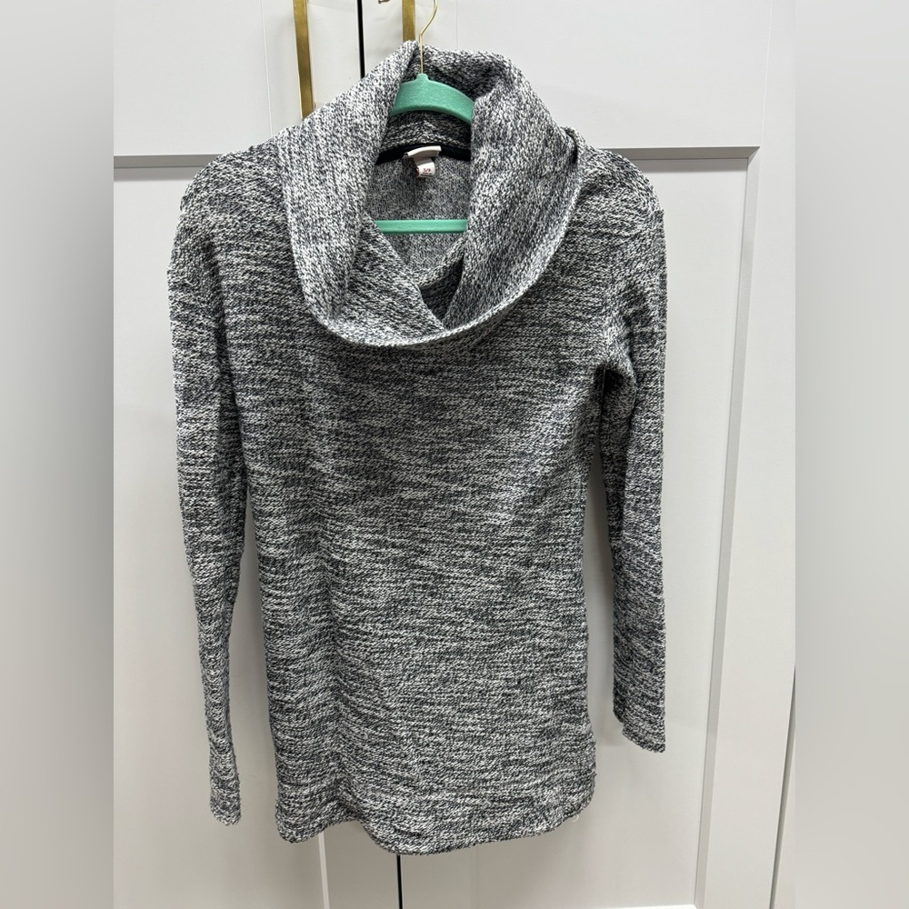 Merona cowl neck sweater. Women’s size small